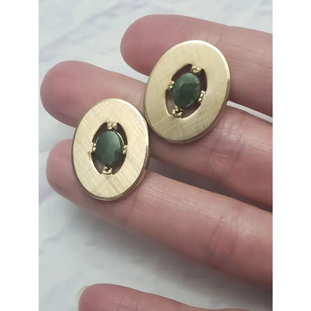 VINTAGE SWANK Goldtone & Green Agate Cuff Links